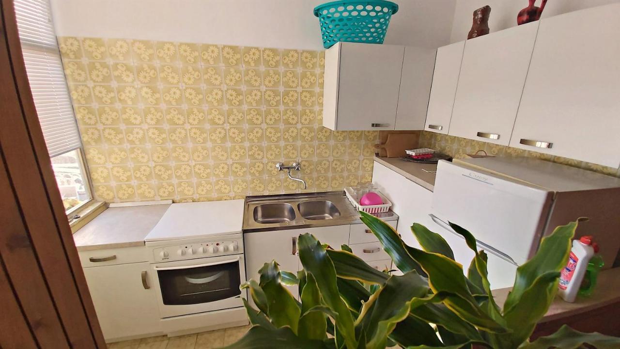 Apartment Cedo Omis Exterior photo